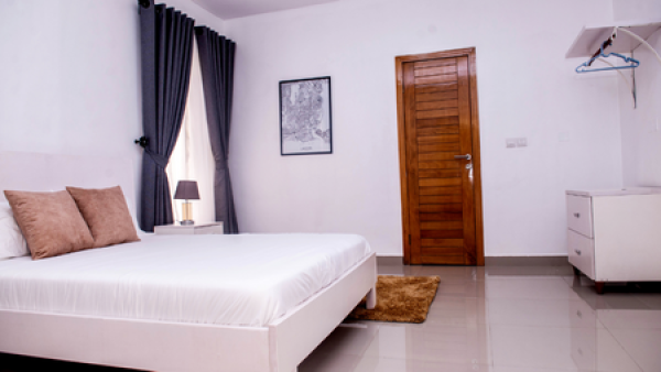 House 4 shortlets in Lekki