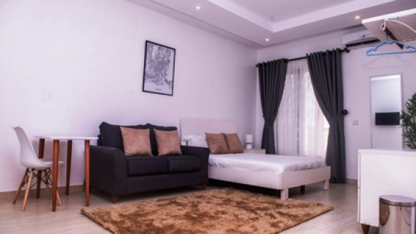House 4 shortlets in Lekki